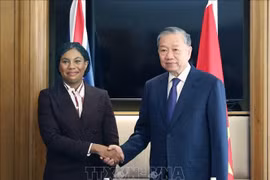 越共中央总书记苏林会见英国保守党党首凯米·巴德诺赫。图自越通社