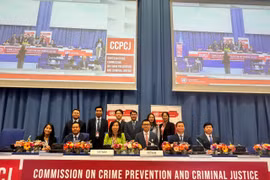 越南代表团出席联合国预防犯罪和刑事司法委员会第34届会议。图自越通社