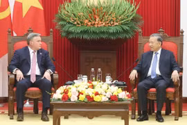 越共中央总书记苏林会见墨菲石油公司董事长兼首席执行官埃里克·汉布利。图自越通社