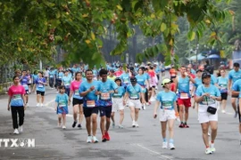 2025年VnExpress马拉松芹苴站现场。图自越通社