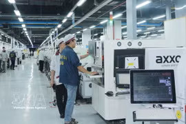 越南Wistron Infocomm有限责任公司生产车间。图自越通社