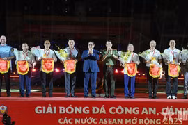 范明政总理出席2025年东盟公安警察足球锦标赛开幕式。图自人民军队报