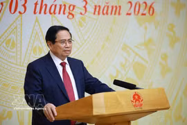 越南政府总理范明政在会议上发言。图自越通社