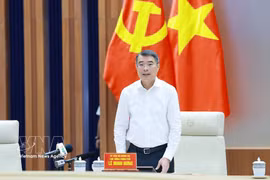 越南政府总理黎明兴在会议上发表讲话。图自越通社