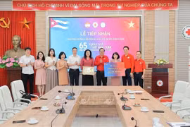 越通社向古巴提供援助。图自越通社