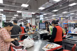 河内市场、便利店将于2027年起停止免费提供塑料袋