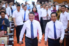 黎明兴总理：胡志明市必须进一步发挥经济火车头的作用