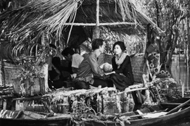《八月之星》《河内1946年冬》《同禄三岔口》《荒田》等多部越南经典影片将亮相纪念八月革命和九二国庆80周年电影展。图自越通社