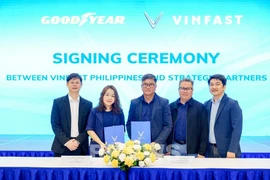 合作文件签署仪式。图自越通社