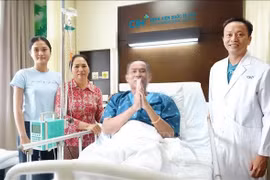 成功救治感染"食肉菌"的柬埔寨患者。图自越通社