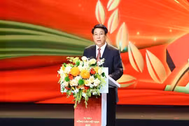 国家主席梁强发言。图自越通社