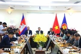 座谈会现场。图自越通社