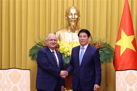 国家主席梁强会见土耳其国防部长。图自越通社