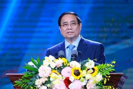 越南政府总理范明政在颁奖典礼上发言。图自越通社