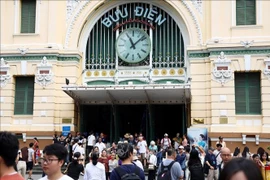 2025年夏季国内旅游有望迎来爆发式增长。图自越通社