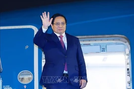 越南政府总理范明政启程赴中国出席上海合作组织峰会并进行工作访问。图自越通社