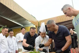 《米其林指南》更将岘港评为“2025年十大不容错过的美食胜地”之一。图自人民报
