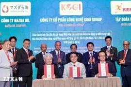 日本KOGI集团、马自达石油株式会社（Mazda Oil）以及来自中东的多家集团签署协议。图自越通社