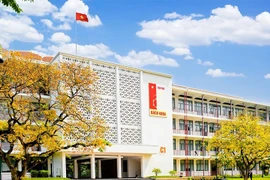 致力于将河内理工大学跻身亚洲一流高等教育机构之列。图自越通社