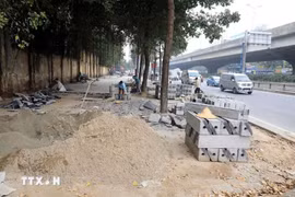 河内市自8月11日至9月5日暂停道路和人行道开挖施工。图自越通社