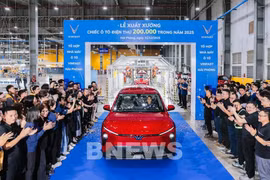 VinFast汽车第20万辆整车下线。图自越通社