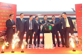 "国家铁路系统客运车厢现代化改造"项目竣工仪式。图自越通社