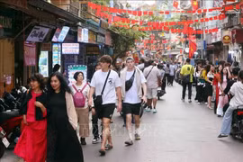 2025年前9月河内市旅游业强劲增长。图自越通社