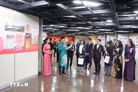 关于胡志明主席专题展在日本福冈市开展。图自越通社