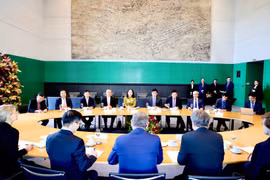 越南国家副主席武氏映春与德国联邦议会副议长博多·拉梅洛举行会谈。图自越通社