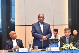 亚洲田径联合会主席达赫兰·朱曼·哈马德发言。图自越通社