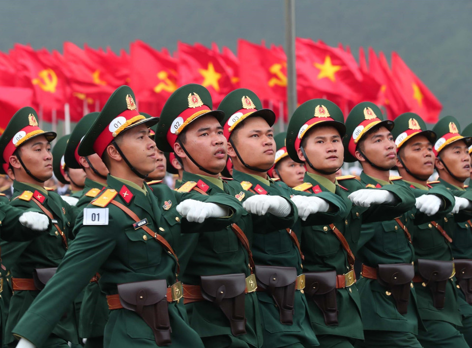 海警部队方队参加合练 展现海上执法力量。图自 越通社