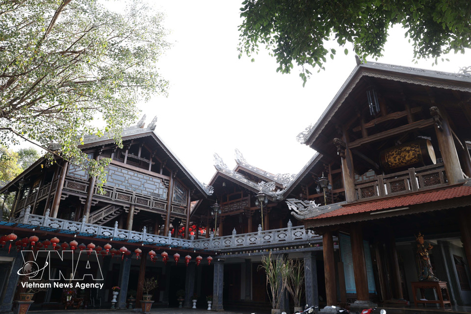 在敕賜开端寺美丽空间享受宁静。图自越通社