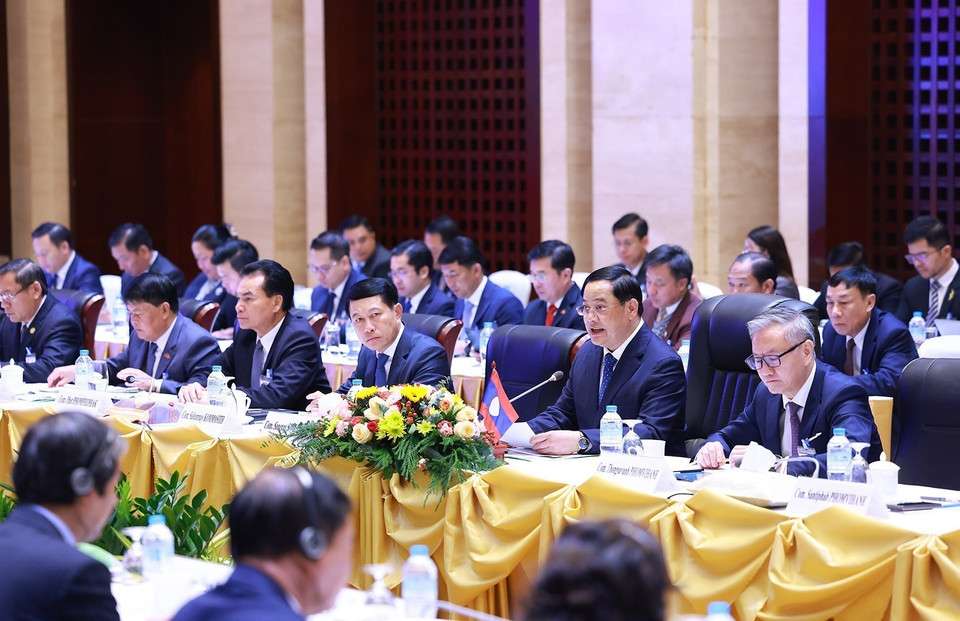 越南与老挝政府间双边合作委员会第47次会议在老挝首都万象举行。图自越通社