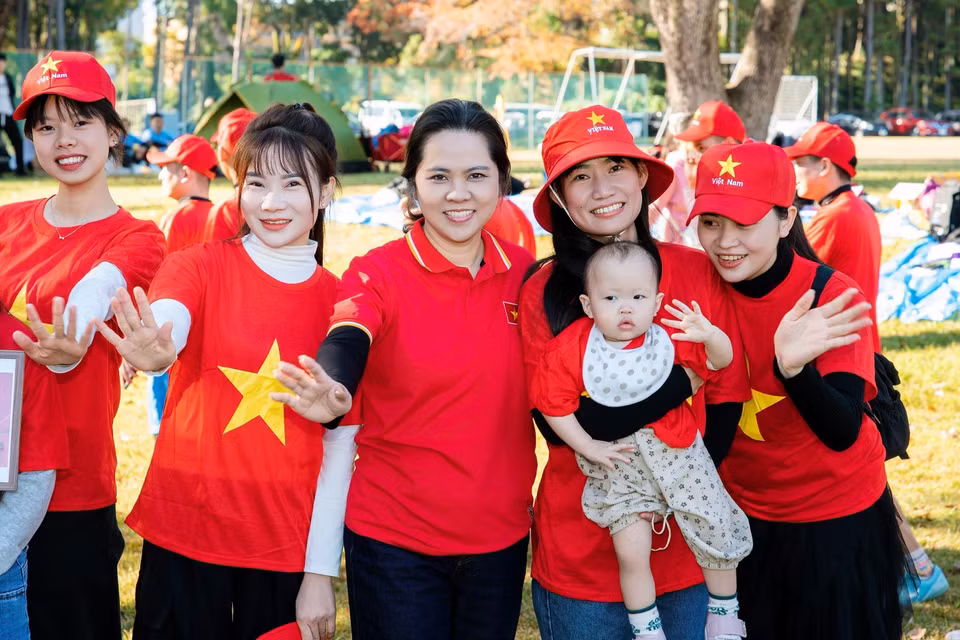 越南驻福冈总领事武芝梅参加在日九州地区越南民族大团结日暨2025年九州越南人体育大会活动。图自越通社