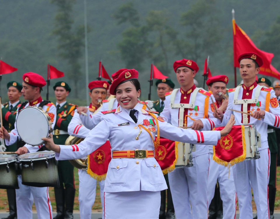 军仪仗队方队参加合练 展现庄严风范。图自 越通社