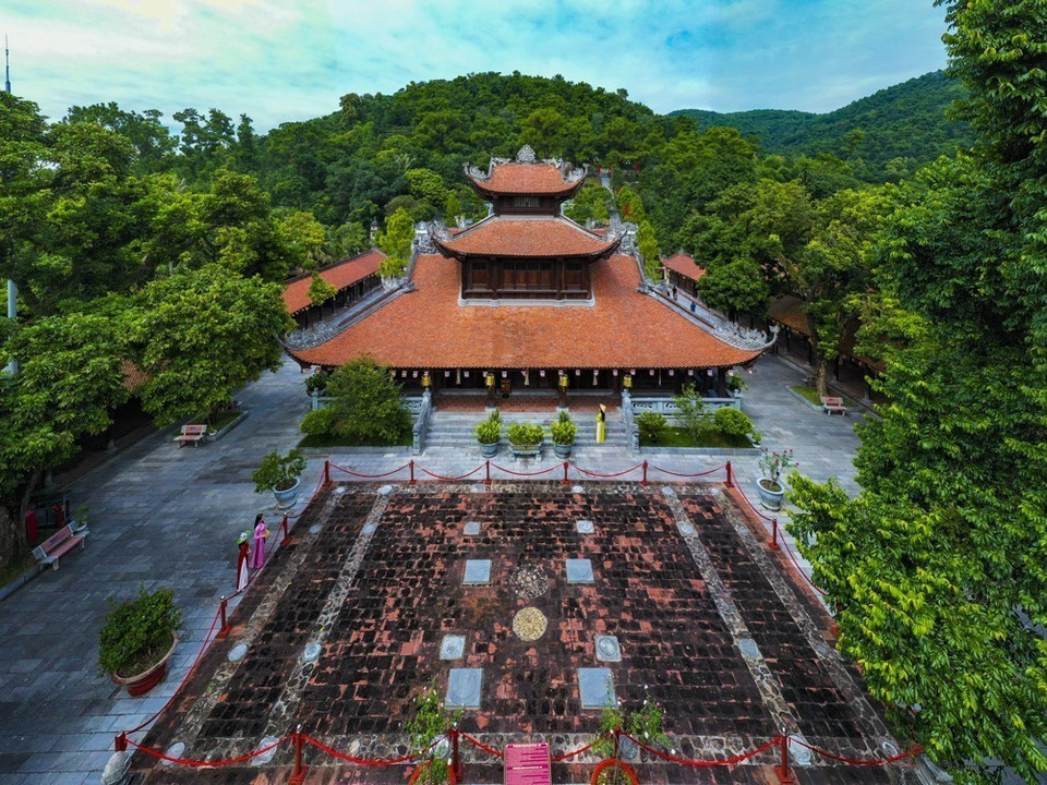 昆山寺九品莲华塔旧址于2014–2015年经考古发掘发现。 图自越通社