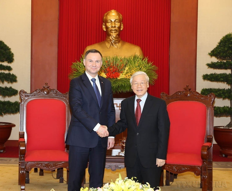 2017年11月28日在河内，越共中央总书记阮富仲会见对越南进行国事访问的波兰总统安杰伊·塞巴斯蒂安·杜达。图自越通社