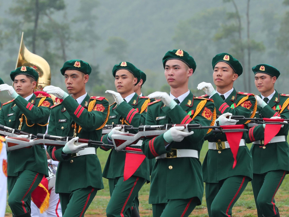 军仪仗队方队参加合练 展现庄严风范。图自 越通社
