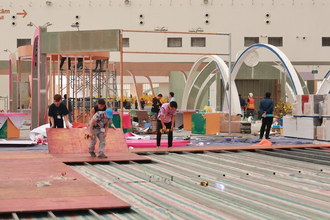 施工工作抓紧进行 图自越通社