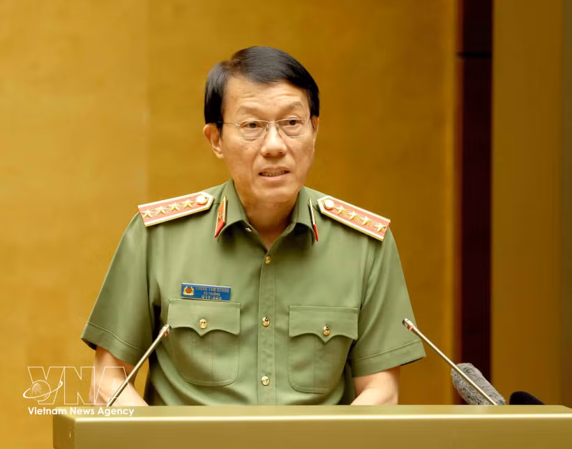 越共中央政治局委员、公安部长梁三光大将 图自越通社