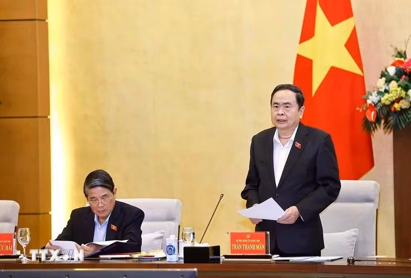国会主席陈青敏在国会大厦主持召开国会党委常务委员会会议。图自越通社
