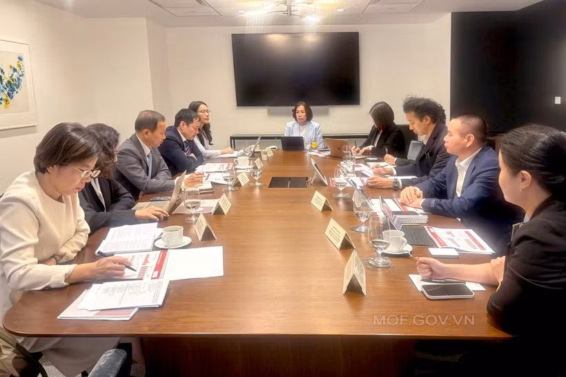 越南财政部代表团会见美国金融机构与投资者。图自越南财政部