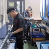 在太原省点瑞工业区KD Heat Technology有限公司，工人正在为汽车和摩托车制造业生产零部件。图自 越通社