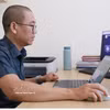 庆和省科学技术厅数字化转型中心的工程师正在执行网络安全保障任务。图自越通社