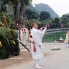 2025年11月15日至16日，越日佛教文化交流节在宁平省三谷国家旅游区举行，吸引了国内外数千名僧尼、佛教徒及日本游客参与。图自越通社