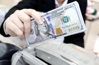 11月17日上午美元和人民币卖出价均下降。图自互联网