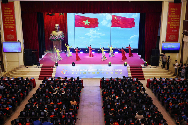 vna-potal-le-khai-mac-chuong-trinh-gap-go-huu-nghi-thanh-nien-viet-nam-trung-quoc-lan-thu-24-nam-2025-7970424.jpg