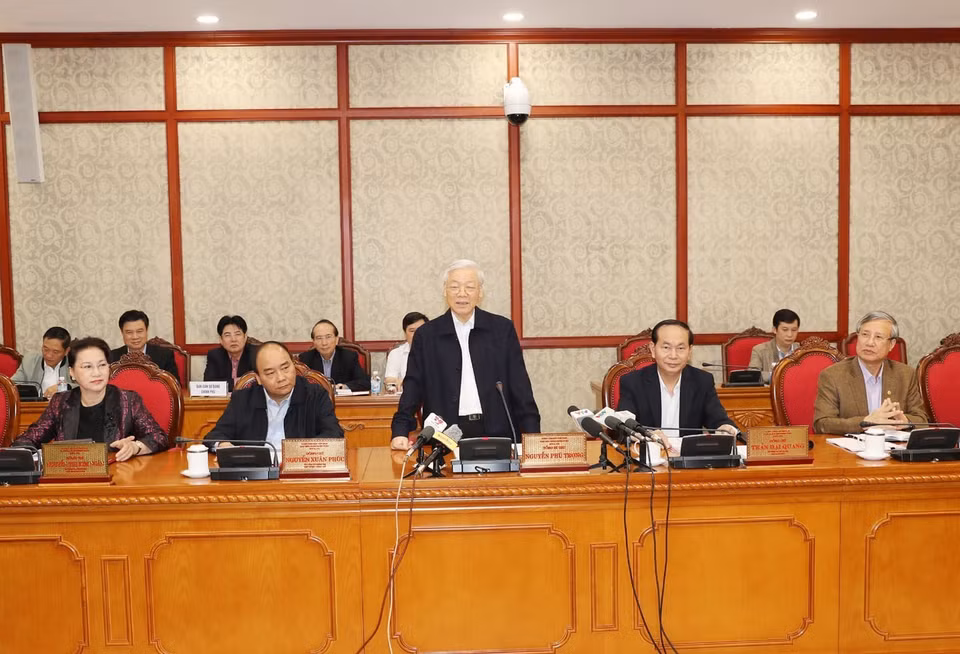 越南共产党总书记阮富仲主持会议。越通社记者 智勇 摄