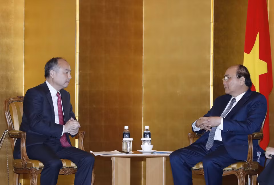 阮春福会见日本科技投资巨头软银集团(Softbank)董事长兼总裁孙正义。图自越通社