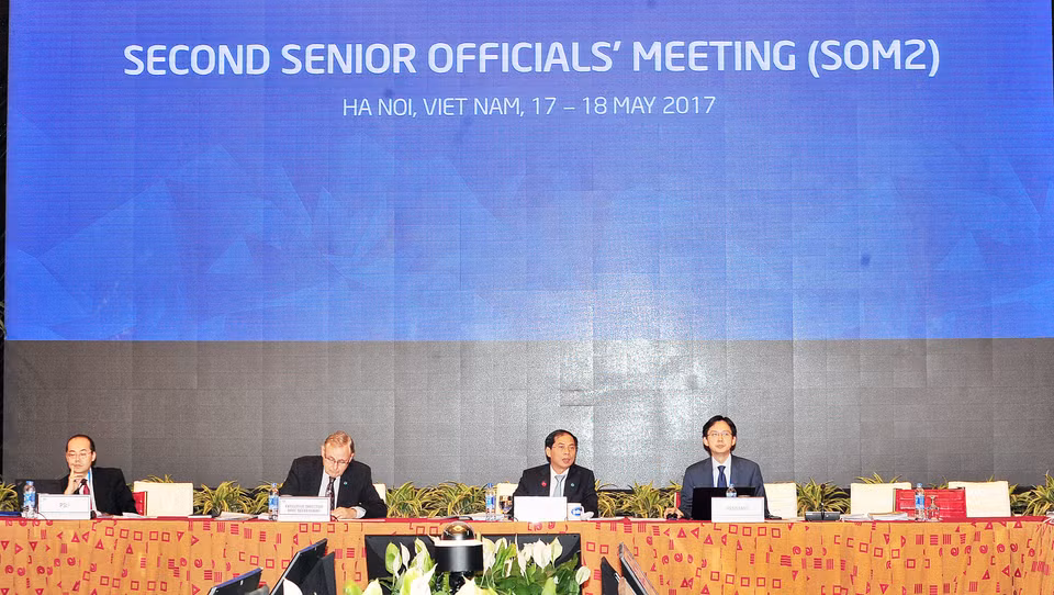2017年亚太经合组织第二次高官会主席团。（图片来源：越通社）